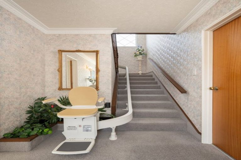 Photo of property in 6a Seaview Crescent, Picton, 7220