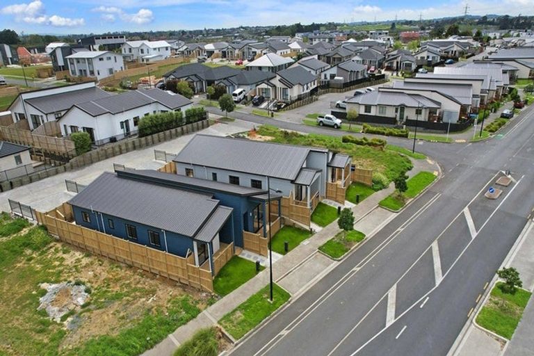 Photo of property in 43 Tributary Parade, Karaka, Papakura, 2113