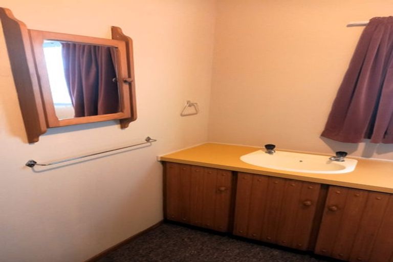 Photo of property in 12 Deveron Street, Regent, Whangarei, 0112