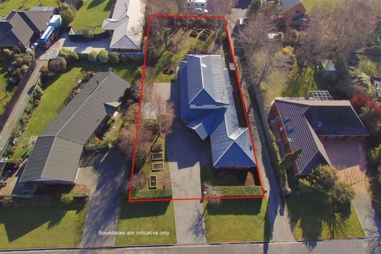 Photo of property in 24 Eders Road, Woodend, 7610