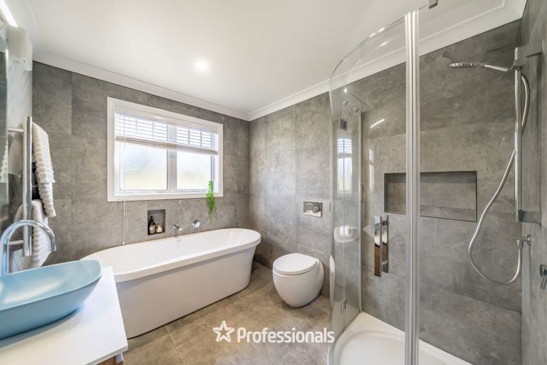Photo of property in 14 Ronald Scott Grove, Riverstone Terraces, Upper Hutt, 5018