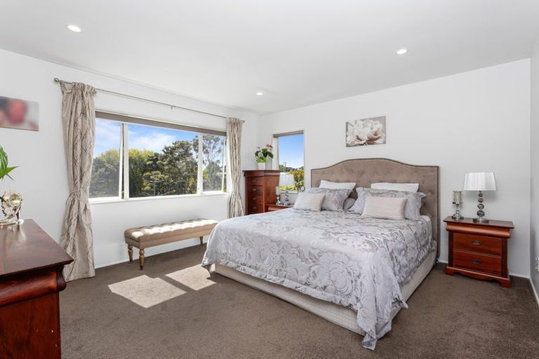 Photo of property in 218 Greenhithe Road, Greenhithe, Auckland, 0632