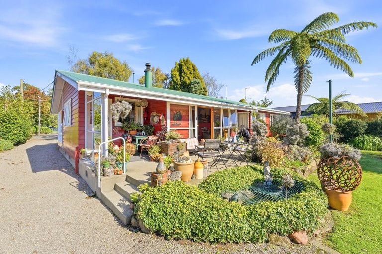 Photo of property in 22 Tararua Street, Pahiatua, 4910