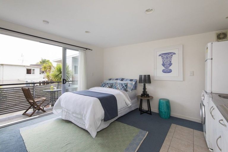 Photo of property in 48 View Ridge Drive, Ranui, Auckland, 0612
