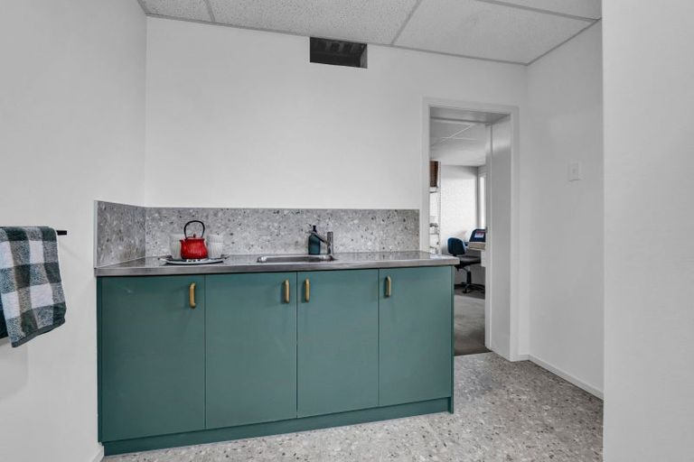 Photo of property in 24 Darwin Crescent, Spotswood, New Plymouth, 4310