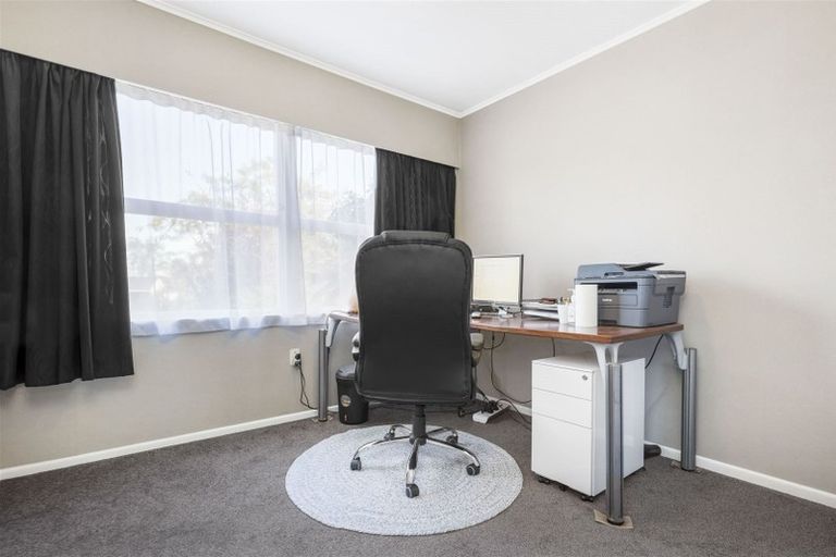 Photo of property in 18 Hooker Avenue, Chedworth, Hamilton, 3210