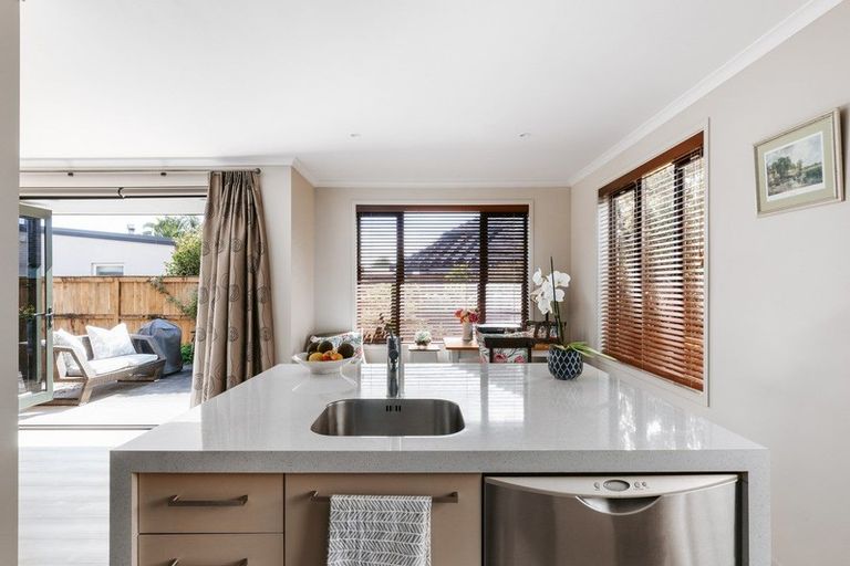 Photo of property in 24 Hansard Place, Bethlehem, Tauranga, 3110