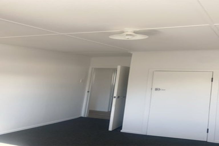 Photo of property in 40a-b Belt Road, Moturoa, New Plymouth, 4310