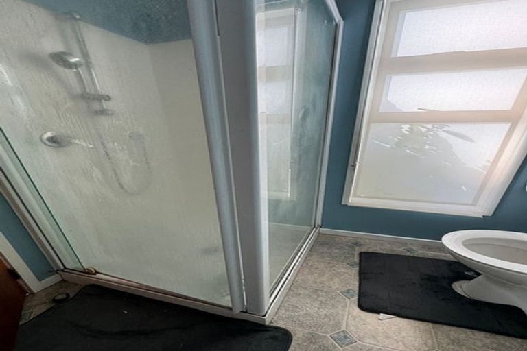 Photo of property in 4 Thistledew Place, Bayview, Auckland, 0629