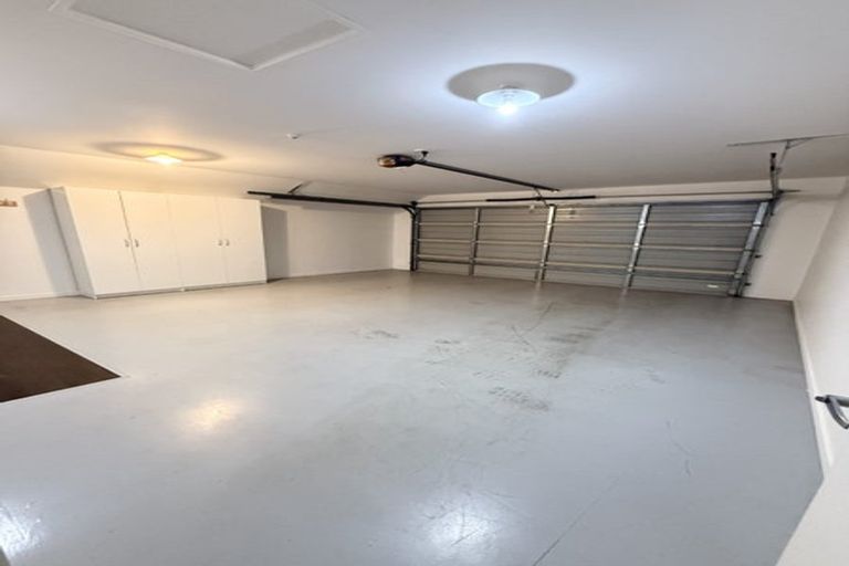 Photo of property in 11 Torrisdale Lane, Broomfield, Christchurch, 8042