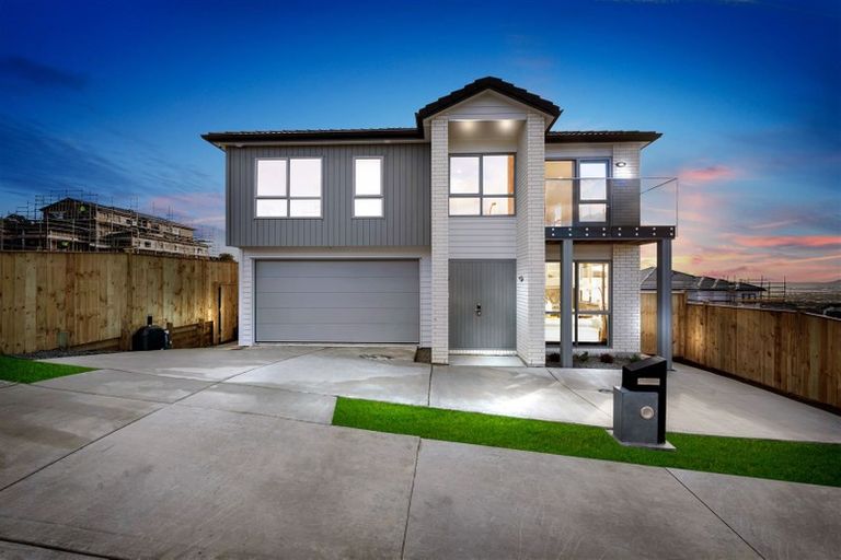 Photo of property in 13 Aklander Rise, Flat Bush, Auckland, 2019