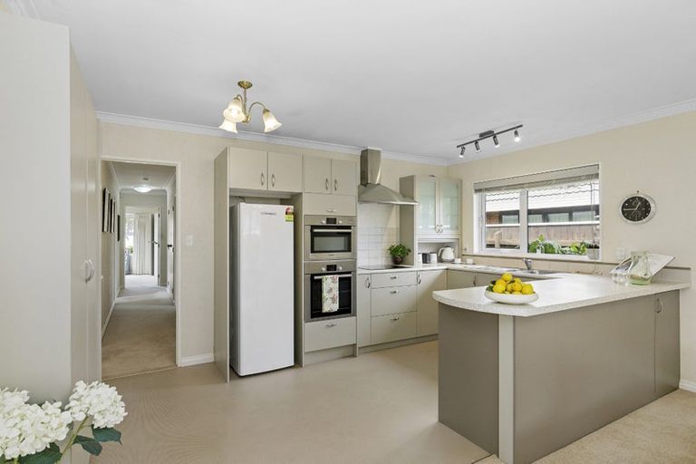 Photo of property in 31b Wai-iti Crescent, Woburn, Lower Hutt, 5010