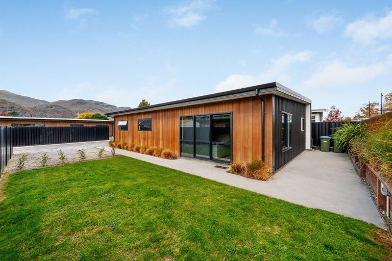 Photo of property in 43a Melmore Terrace, Cromwell, 9310