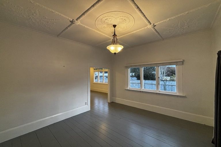 Photo of property in 8 Bell Street, Welbourn, New Plymouth, 4310