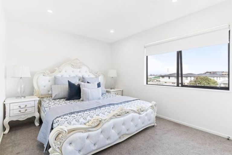 Photo of property in 39a Soaring Bird Drive, Takanini, 2112