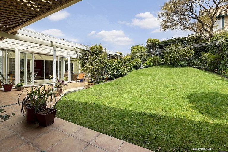 Photo of property in 10b Central Terrace, Kelburn, Wellington, 6012