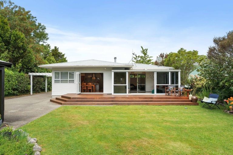 Photo of property in 124 West Street, Greytown, 5712