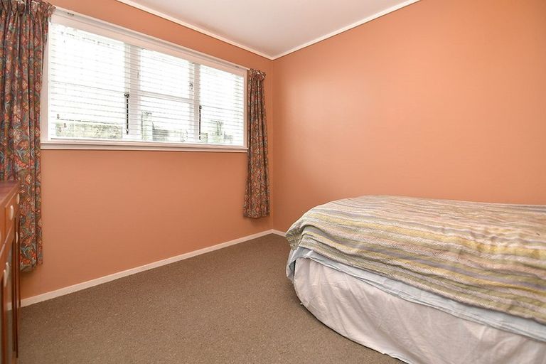 Photo of property in 25 Downer Street, Helensville, 0800