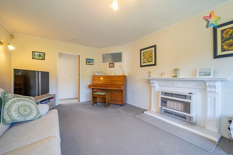 Photo of property in 1/147 Stokes Valley Road, Stokes Valley, Lower Hutt, 5019