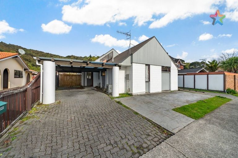 Photo of property in 34 Waddington Drive, Naenae, Lower Hutt, 5011