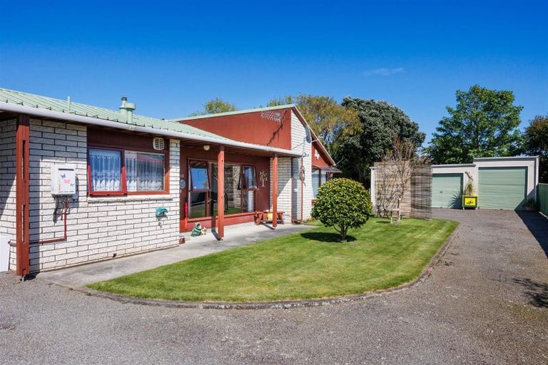 Photo of property in 12b Oxford Street, Marton, 4710