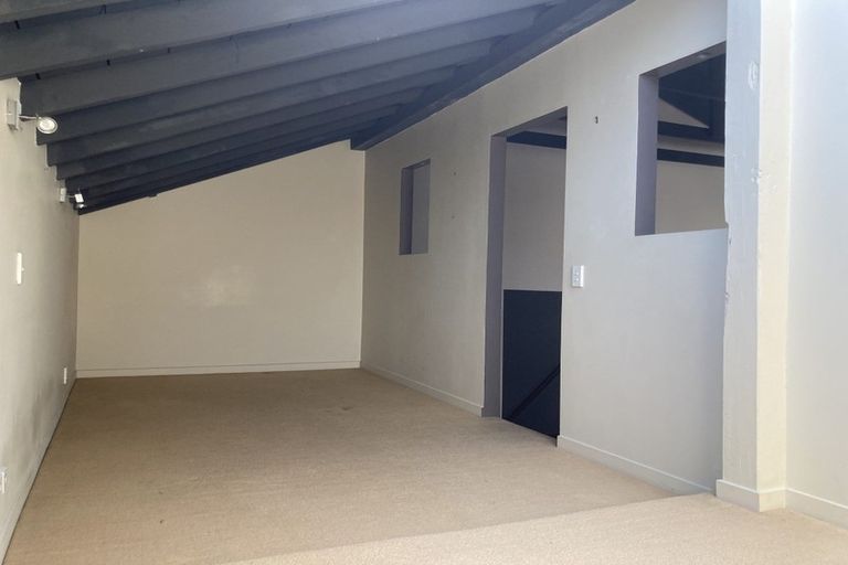 Photo of property in 2u7 King Street, Mount Cook, Wellington, 6021