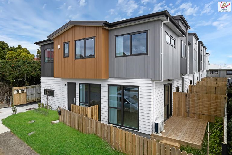 Photo of property in 26a Cape Road, Mangere, Auckland, 2022