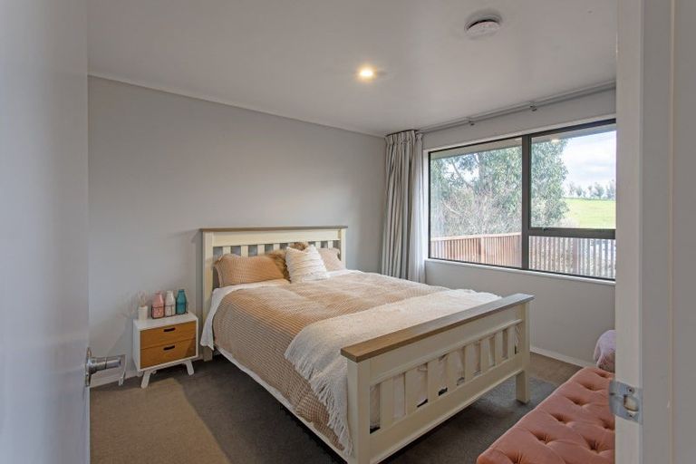 Photo of property in 20 Eagle Street, Waipawa, 4210