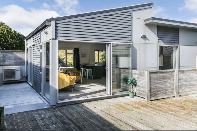 Photo of property in 17 Dominion Park Street, Johnsonville, Wellington, 6037