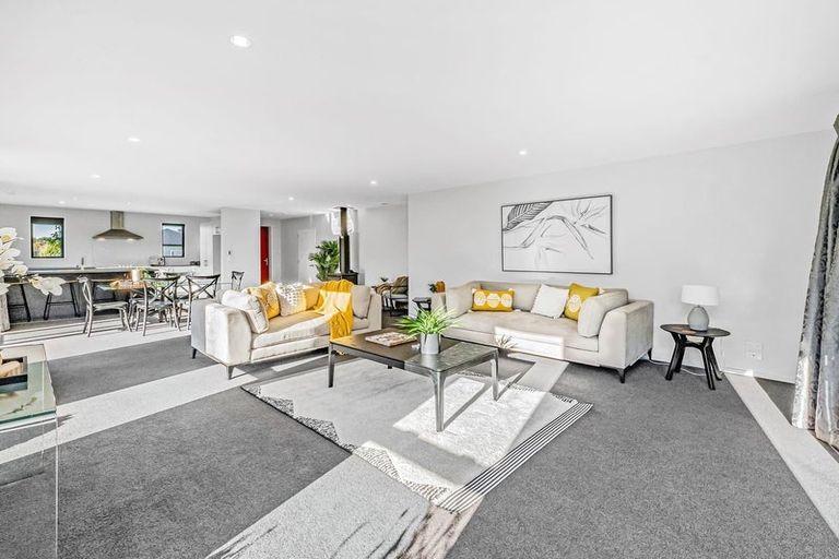 Photo of property in 5 Marble Court, Rolleston, 7614