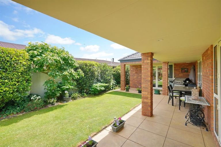 Photo of property in 9 Gibbs Drive, Woodend, 7610