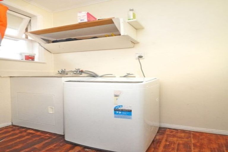 Photo of property in 14 Harper Street, Papakura, 2110