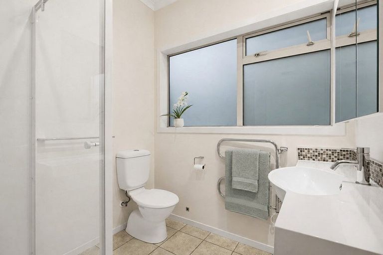 Photo of property in 18 Pukemere Way, Pukerua Bay, 5026