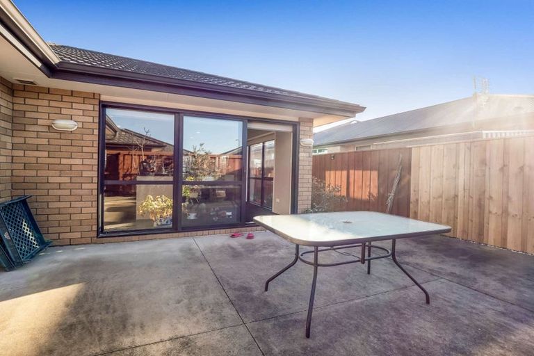 Photo of property in 33 Faringdon Boulevard, Rolleston, 7615