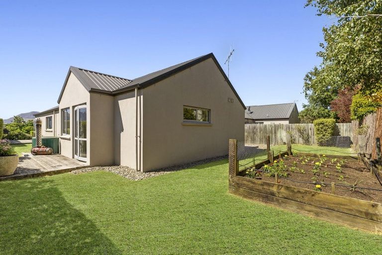 Photo of property in 3a Ironside Drive, Wanaka, 9305