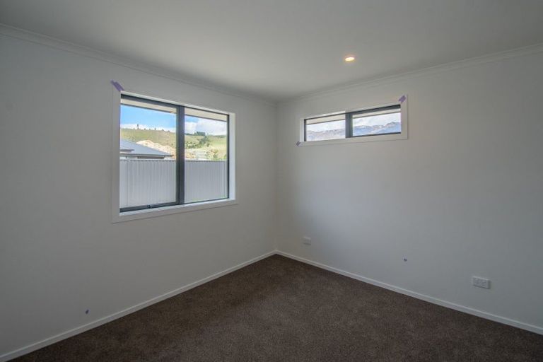 Photo of property in 34a&b Stratford Drive, Mount Pisa, Cromwell, 9383