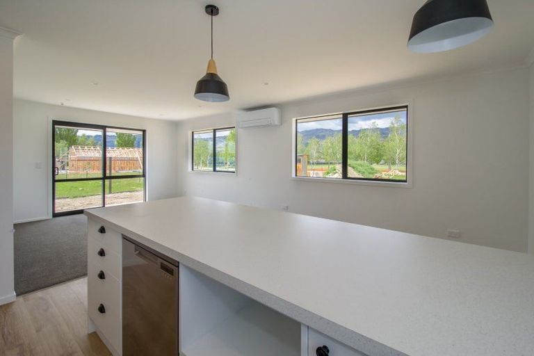 Photo of property in 34a&b Stratford Drive, Mount Pisa, Cromwell, 9383