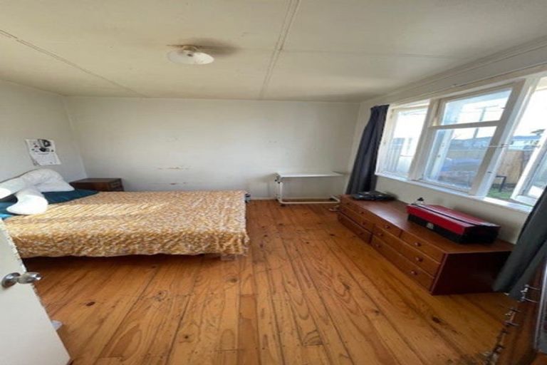 Photo of property in 15 Acourt Street, Hawera, 4610