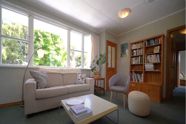 Photo of property in 991 Parewanui Road, Parewanui, Bulls, 4894