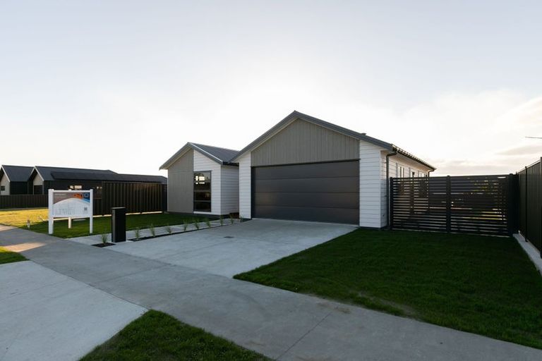 Photo of property in 87 Brookvale Road, Havelock North, 4130