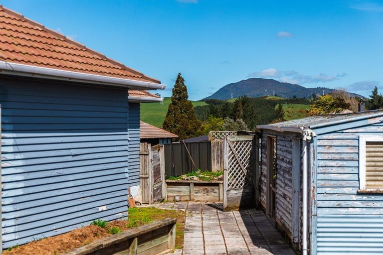 Photo of property in 4 Kauri Drive, Wairakei, Taupo, 3332
