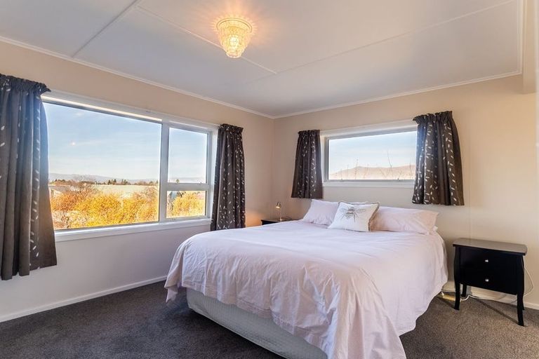 Photo of property in 3 Maitland Place, Favona, Auckland, 2024