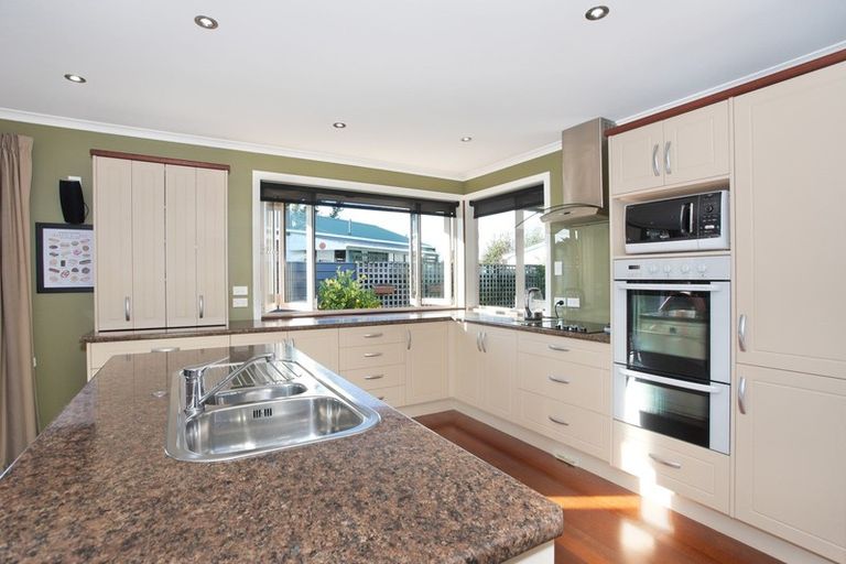 Photo of property in 39 Pukepapa Road, Marton, 4710