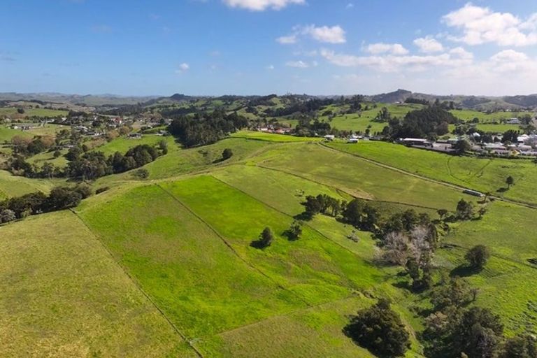 Photo of property in 122 Hurndall Street East, Maungaturoto, 0520