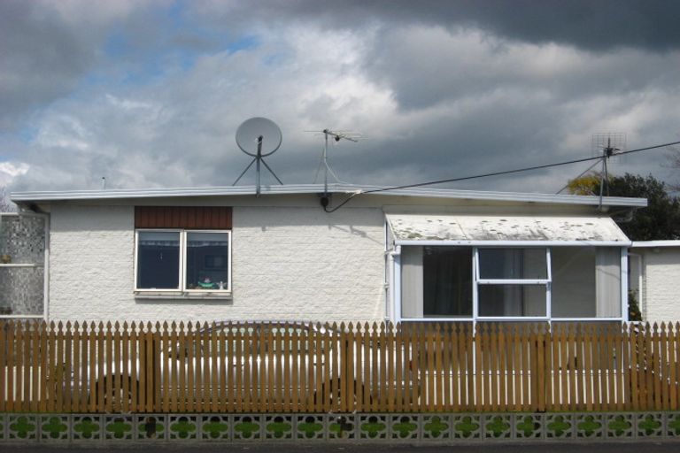 Photo of property in 69a Barrett Street, Westown, New Plymouth, 4310