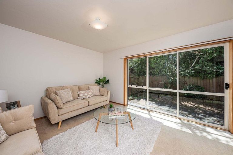 Photo of property in 3/76 Staveley Street, Avonhead, Christchurch, 8042