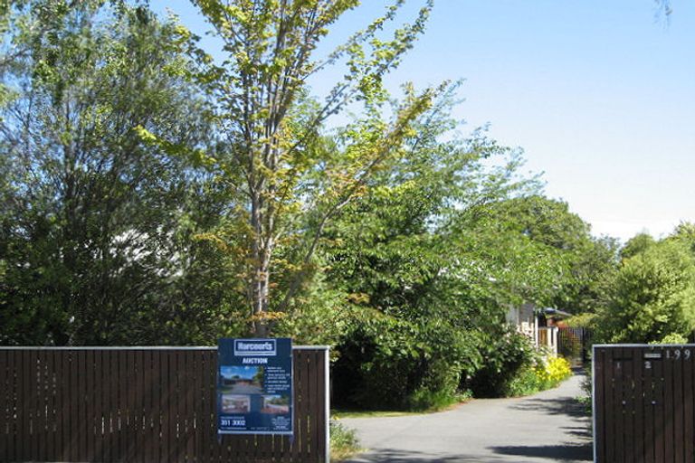 Photo of property in 1/199 Memorial Avenue, Burnside, Christchurch, 8053