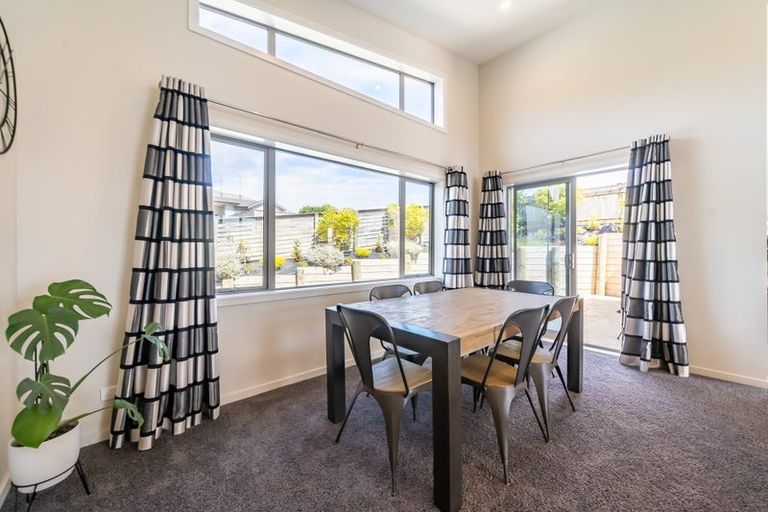 Photo of property in 4 Semaphore Lane, Whitby, Porirua, 5024