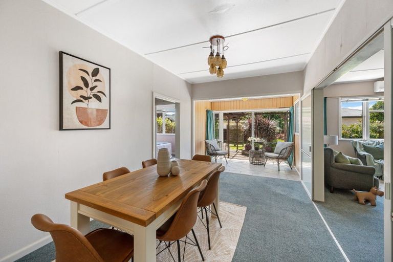 Photo of property in 24 Church Road, Taradale, Napier, 4112