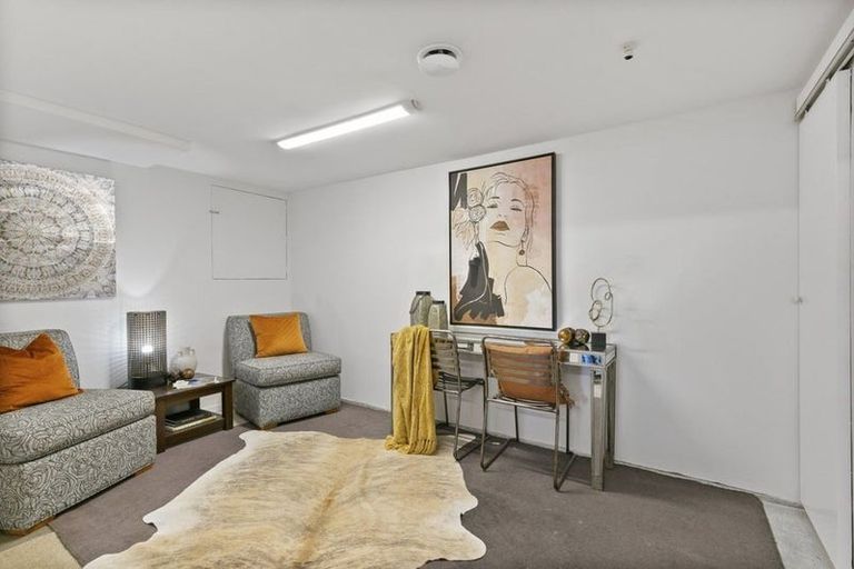 Photo of property in 10 Erris Street, Johnsonville, Wellington, 6037